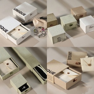 Boîte à bijoux de luxe personnalisée en carton imprimé avec tiroir et pochette pour emballage de bijoux tendance - Product Image 3