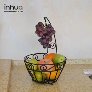 Simple and fashionable living room fruit and vegetable storage basket with small hook banana grape drain rack