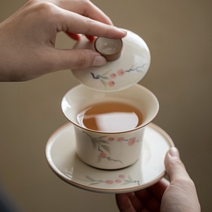 ถ้วยชาเซรามิกกันความร้อนสามส่วนลายลูกพลับวาดด้วยมือจากเถ้าไม้ พร้อมฝาปิดรูปเกือกม้า สไตล์จีน - Product Image 5