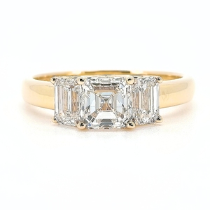 Anillo de Compromiso con Diamante Cultivado en Laboratorio Cuadrado Personalizado, Joyería de Diamante de Laboratorio de Tres Piedras, Anillo de Diamante Cultivado en Laboratorio de <span class=keywords><strong>18K</strong></span> - Product Image 2