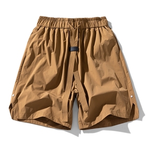 Pantalones cortos de seda helada con logo personalizado para hombre, finos, de secado rápido, para ocio y baloncesto, deportivos de verano 2025, a la moda - Product Image 1