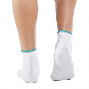 Chaussettes de sport blanches en gros, à rayures, respirantes, en coton doux, courtes, pour la course, décontractées, athlétiques, unisexe - Product Image 2