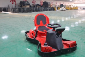 รถดริฟท์ไฟฟ้า Drift F2 800W 48V แบตเตอรี่ลิเธียม 3s แบบถอดเปลี่ยนได้ หมุนได้ 360 องศา ราคาขายส่งแบบ B2B รับผลิตแบบ OEM ODM ตามสั่ง - Product Image 3