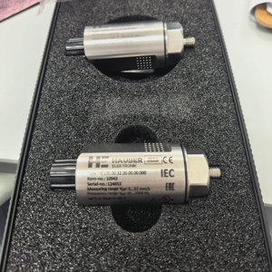 Sensor de vibración HE101.00.32.00.00.00.000/HE100.00.32.00.00.00.000/HE100.00.16.00.00.00.000 - Product Image 1