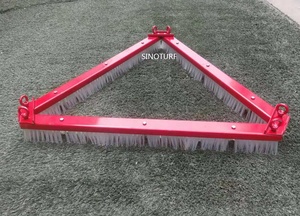 <span class=keywords><strong>Brosse</strong></span> de <span class=keywords><strong>gazon</strong></span> artificiel Triangle pour terrains de football Caoutchouc de sable de remplissage d'entretien de <span class=keywords><strong>gazon</strong></span> synthétique - Product Image 2