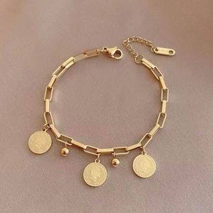 Bracelet hip hop en acier inoxydable pour femmes en gros Personnalité de la mode Tête de hip hop Premium Tête de vieil homme Bracelet à tête de roi - Product Image 5