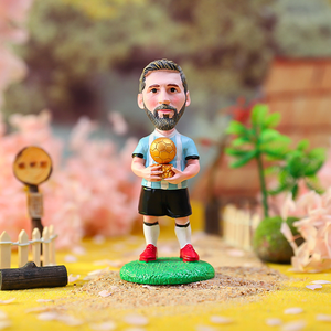 Colección Soccer Legends Mystery Blind Box | Descubre figuras de fútbol exclusivas de <span class=keywords><strong>jugadores</strong></span> icónicos de equipos legendarios - Product Image 3