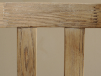 Chaises de salle à manger de luxe au design ancien, sièges en fourrure, cadre en bois pour salle de bain d'hôtel