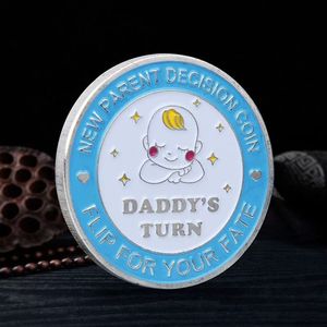 Оптовая продажа, мягкие эмалированные монеты для начинающих родителей, золотые серебряные металлические детские монеты, УФ, черный никель «мама папа» - Product Image 5