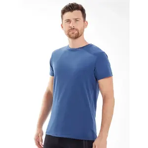 Camiseta Superstar para Hombre Mantis - Mercancía Orgánica Sostenible Hecha en Bangladesh - Product Image 1