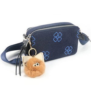 Bolso Bandolera de Mezclilla Bordado Personalizado con Doble Compartimento - Product Image 2