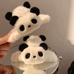 Grande pince à cheveux en fourrure douce <span class=keywords><strong>Panda</strong></span> Accessoires Barrette en peluche Lapin Grenouille Pince à cheveux Requin - Product Image 2