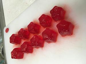 Silicone Ice Cube Trays Star Shaped Ice Cube Molds for Whiskey and Cocktails, Easy Release - Product Image 6