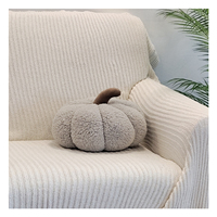 Nouvel arrivage de jouets en peluche d'automne gris citrouille cadeau d'halloween coussin en forme de citrouille