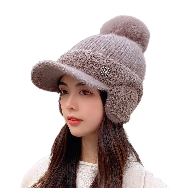 Peluche Logo personalizzato Fluffy Furry winter wool fur hat Women Thick Warm Hat con paraorecchie