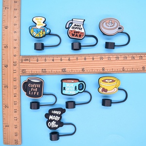 Housse de protection universelle en silicone écologique et tendance pour tasses à café, manchon personnalisé pour pailles de fête - Product Image 2