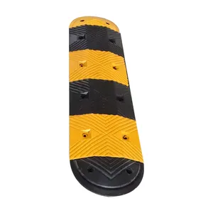 1000*350*50mm Popular Design Road Hump High Black Yellow Rubber Speed Bump