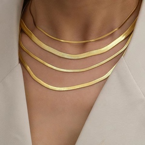 Collier ras du cou <span class=keywords><strong>indien</strong></span> en acier inoxydable de haute qualité avec nom de couple personnalisé Collier pendentif pour étudiant - Product Image 1