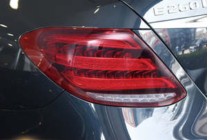 Feux arrière automatiques pour Mercedes Benz <span class=keywords><strong>Classe</strong></span> E W213 2016-2020 Modifié <span class=keywords><strong>Classe</strong></span> S Style Maybach Feu de freinage arrière à LED - Product Image 6