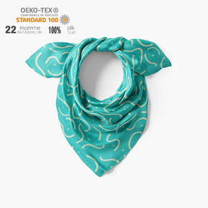 Servizio di Stampa su <span class=keywords><strong>Sciarpe</strong></span> 100% Seta, <span class=keywords><strong>Foulard</strong></span> Quadrato Personalizzato per Donne con Logo <span class=keywords><strong>e</strong></span> <span class=keywords><strong>Motivi</strong></span> - Product Image 2