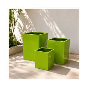 Grand pot carré en fibre de verre pour décoration intérieure et extérieure, pot de fleurs moderne pour jardin, faible MOQ pour l'aménagement paysager - Product Image 1