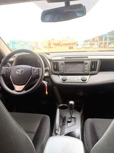 <span class=keywords><strong>Toyota</strong></span> <span class=keywords><strong>RAV4</strong></span> 2015 con pneumatici R17, cambio automatico, guida a sinistra, interni scuri, sedili in pelle, portapacchi in lega di alluminio - Product Image 5