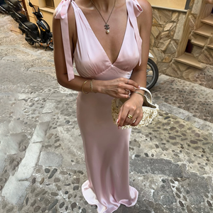 Derin V boyun yay askıları ile zarif pembe saten Maxi elbise aç geri kolsuz Slim Fit Flowy resmi durum elbise - Product Image 5