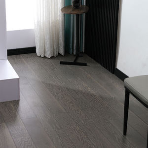 Parquet en chêne blanc brut multicouche brillant de qualité AB AS2047, 18 mm, à installation rapide, avec système T&G, pour rangement et placard - Product Image 1