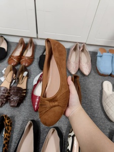 Stock Damen Flache Schuhe Neue Hochwertige Mode Balletts chuhe Große Damenschuhe Mixed Design Großhandel - Product Image 4