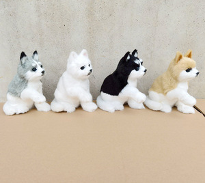 Juguete de perro <span class=keywords><strong>Husky</strong></span> súper suave en blanco y negro, estilo <span class=keywords><strong>Akita</strong></span> de peluche realista para regalo de niños y decoración del hogar, ideal para aliviar el estrés - Product Image 2