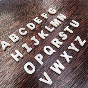 <span class=keywords><strong>Perles</strong></span> de coquillage percées sur le bord de 15mm <span class=keywords><strong>Lettres</strong></span> en feuille d'or-Pendentif à breloque bricolage pour la fabrication de bijoux-<span class=keywords><strong>Amazon</strong></span> Best - Product Image 6