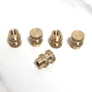Inserts filetés moletés en laiton M4 M5 M6 M10 métriques à pas grossier DIN 548-1986 Grade A traités thermiquement pour équipements de communication - Product Image 3