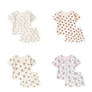 Compra a granel de <span class=keywords><strong>ropa</strong></span> <span class=keywords><strong>original</strong></span> de marca para niños <span class=keywords><strong>ropa</strong></span> coreana stock <span class=keywords><strong>ropa</strong></span> de bebé, Venta caliente de fábrica <span class=keywords><strong>al</strong></span> <span class=keywords><strong>por</strong></span> <span class=keywords><strong>mayor</strong></span> Conjunto de pijama de bebé - Product Image 4