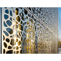 Panneaux de clôture en aluminium découpés au laser, perforés pour balustrades de balcon, rampes d'escalier, auvents et décoration de bâtiments