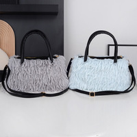 Sac fourre-tout de luxe pour femme, grande capacité, en peluche, tendance hiver, sac à bandoulière, couleur unie, pour le quotidien, sac de shopping décontracté