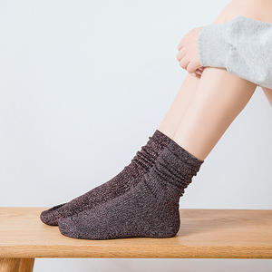 Jingwen Oem Calcetines De Lurex Gold Silver Crew Shimmer Glitter Shiny Chaussettes pour femmes - Product Image 6