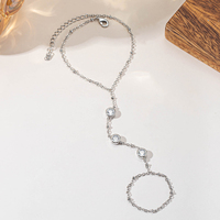 Élégant Bracelet Chaîne de Main Doré Éclatant avec Zircons Cubiques Sertis en Bezel, Fermoir Mousqueton, Prolongateur, Bijou Scintillant pour Femme, Idéal Cadeau