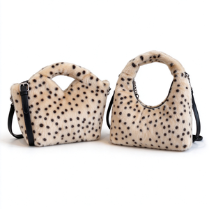 Nuova Borsa a Tracolla Morbida a Pois 2026, Borsa in Finta Pelliccia per Donna, Borsetta Trendy Invernale alla <span class=keywords><strong>Moda</strong></span> - Product Image 1
