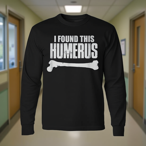 Encontré esta camiseta de manga larga con estampado de hueso humero, para médicos, personal sanitario y amantes de la medicina. - Product Image 3