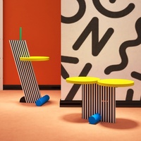 Table d'appoint moderne en forme de C Normcore Creative Memphis Model pour la maison, petite et personnalisée pour le salon