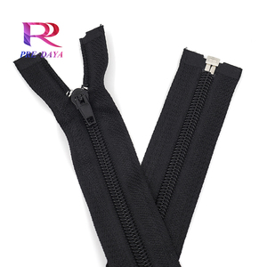 Haute Qualité No.5 Couleur Nylon Bande Couleur Vendre <span class=keywords><strong>au</strong></span> Mètre Nylon Zipper Roll 5 # Nylon Zipper pour Sac - Product Image 2