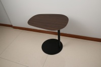 Table basse portable ADA moderne couleur noyer avec réglage de la hauteur, idéale pour ordinateur portable, adaptée aux appartements, pour salon et chambre à coucher
