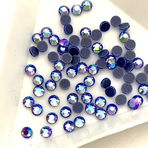 Meilleure Qualité XR, 70000 Pièces en Gros, SS10 Saphir Clair AB, Strass Thermocollant, Cristal Rhinestone pour Vente en Gros - Product Image 3