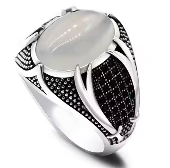 Silveer pietra bianca