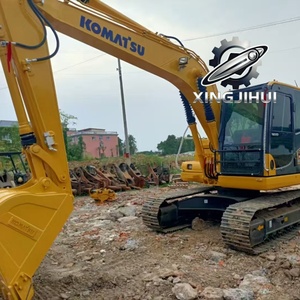 Excavatrice Komatsu 120-8 d'occasion, marque japonaise d'origine, 12 tonnes, taille moyenne, sur chenilles en caoutchouc. - Product Image 2