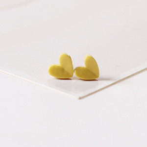 Boucles d'oreilles clous en céramique texturées en forme <span class=keywords><strong>de</strong></span> cœur, couleurs bonbon, style ethnique, petites, <span class=keywords><strong>pour</strong></span> étudiantes - Product Image 4