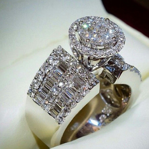 Anillo elegante para mujer, diseño brillante con incrustaciones completas, joyería diaria de moda - Product Image 1