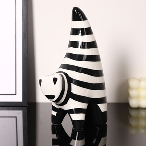Figurine en céramique de chat abstrait Mystic Arts, rayée noir et blanc, décoration moderne pour la maison, ornement de bureau - Product Image 4