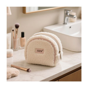 <span class=keywords><strong>ISEN</strong></span> Mujeres Ronda Cordero Sherpa Bolsa de maquillaje Estuche de cosméticos Logotipo personalizado Neceser Bolsa de viaje Baño Bolsa de almacenamiento - Product Image 1