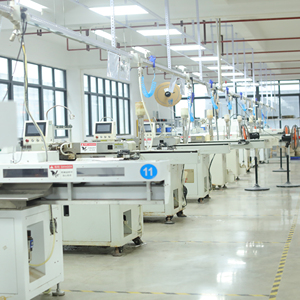 Quanwei nhà máy-tùy chỉnh 0.6m đ<span class=keywords><strong>a</strong></span> lõi PVC cáp trong suốt vỏ bọc hai-pin đèn kết nối (BS/IEC) cho thiết bị nhà sử dụng - Product Image 6